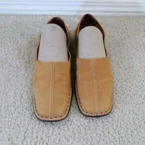 Cole Haan resort - suede leather light beige , slip on loafer shoes -size 7